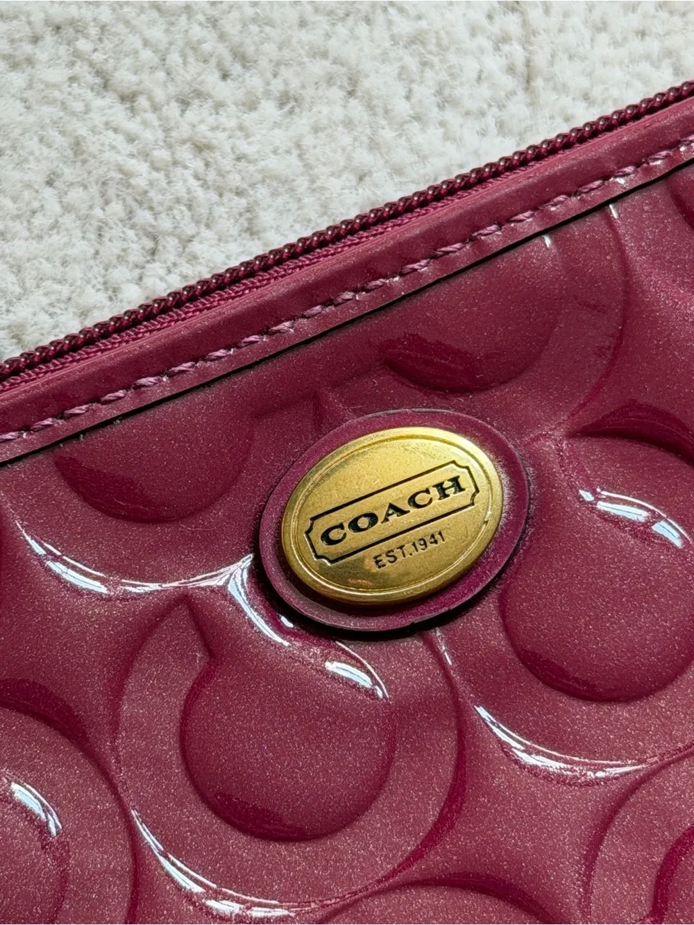 Coach - Women's Peyton Embossed Patent Signature Wristlet Clutch - Picture 5 of 6